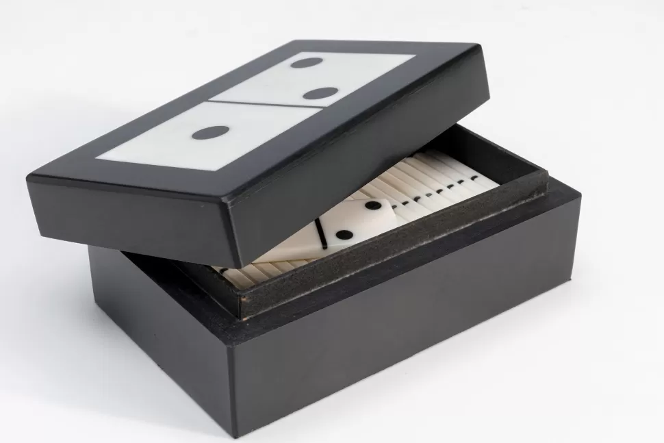 KARE Design Decofiguur Domino Black/White 14x5cm Best Sale