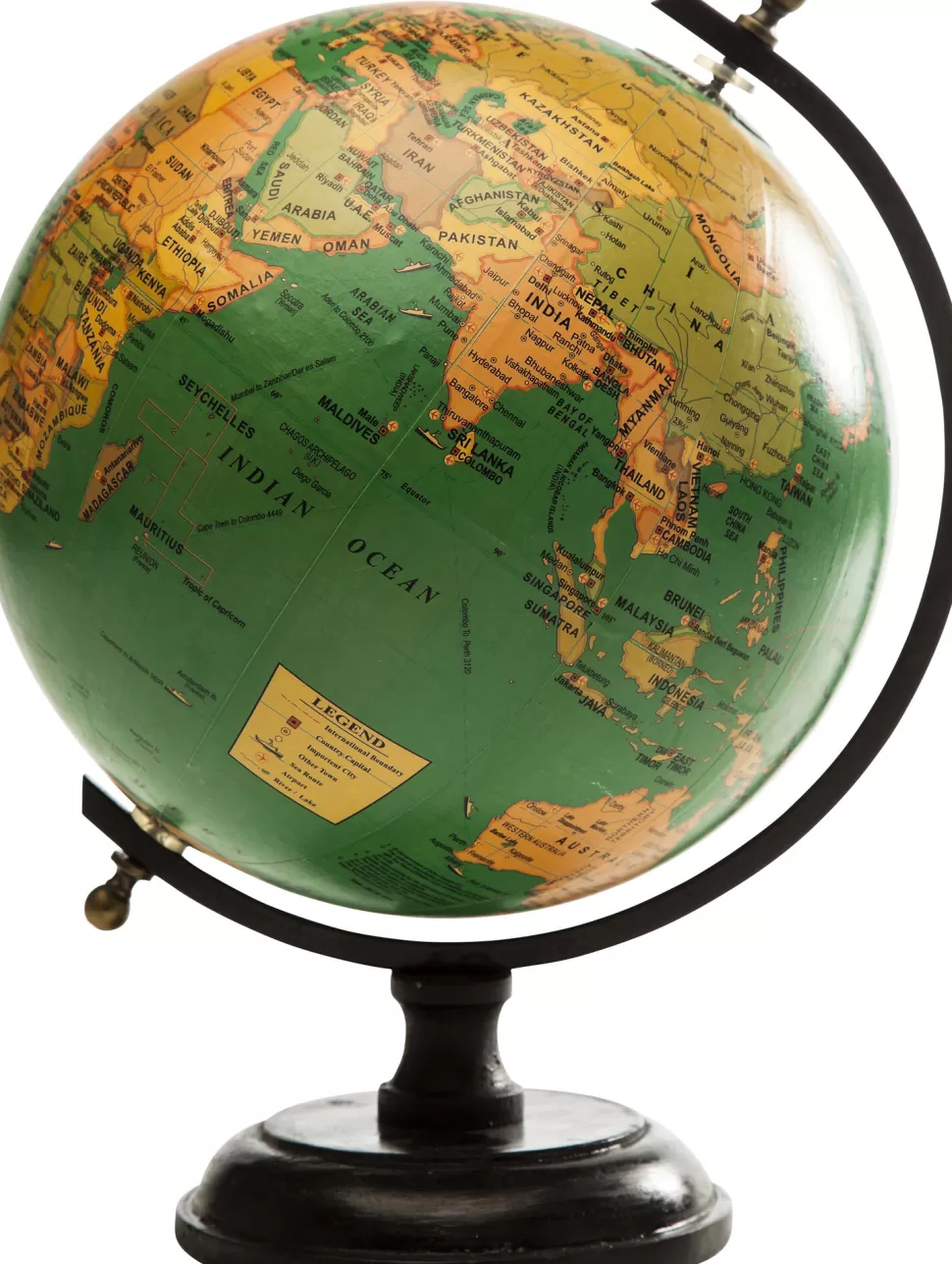 KARE Design Decofiguur Wereldbol Vintage Willekeurige Kleur Outlet