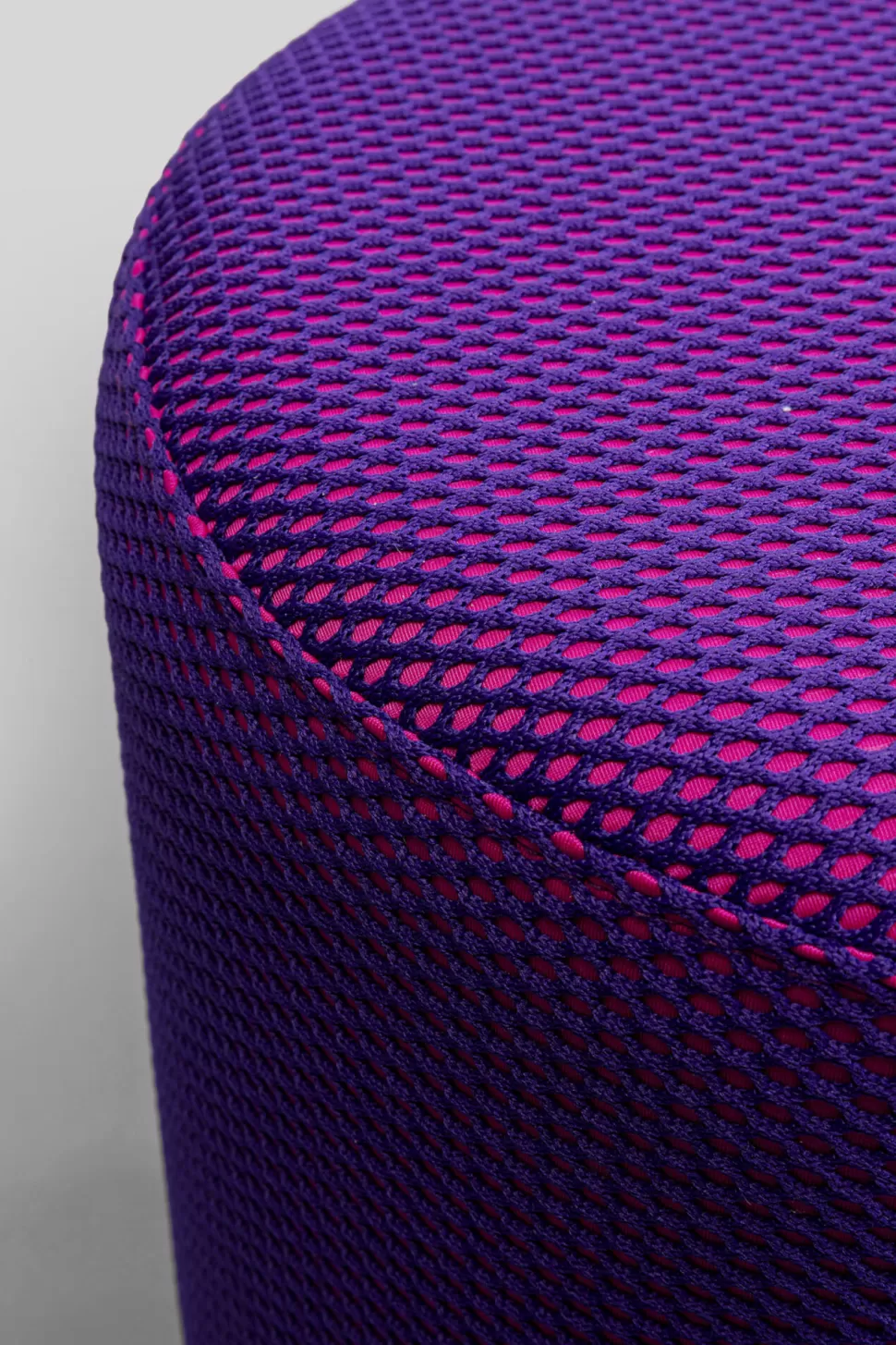 KARE Design Poef Jody Purple Mesh Black Shop